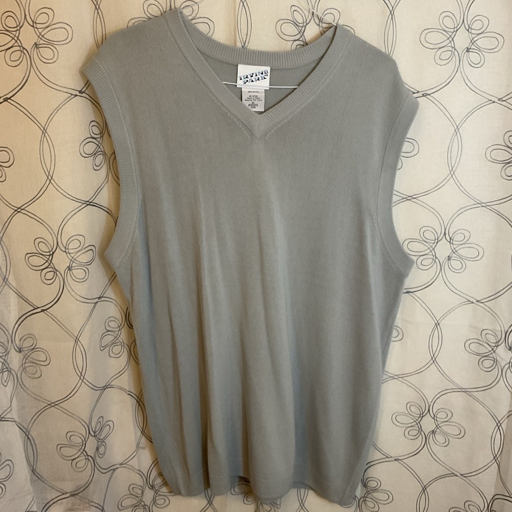 Men's Irvine Park Gray Sweater Vest Size XL